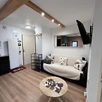 Le Les Esserts 1100 *